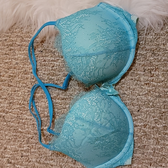 Victoria's Secret Other - Victoria's Secret Very Sexy push up bra